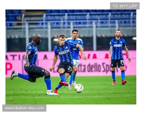 巴雷拉如何掌控节奏？解析意大利中场的创造力，为球队困境寻找灵感